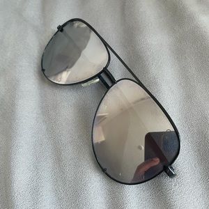 Quay aviator Sunglasses